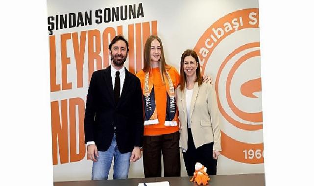 Avrupa’nın Yükselen Smaçörü Aleksandra Uzelac Eczacıbaşı Dynavit Formasıyla