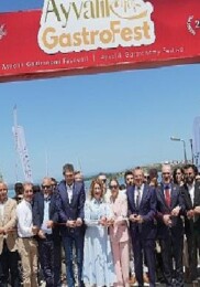 Ayvalık GastroFest coşkulu başladı