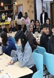 Beyaz Kalpler, mezunlarını mesleğe uğurladı