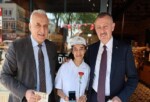 Büyükakın, ilk iş gününde de yanlarındaydı: “İyi ki varsınız”