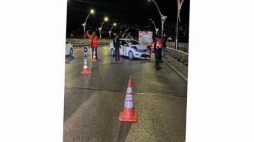 Büyükşehir A Ekibi’nden kazaya birinci müdahale