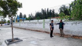 Büyükşehir’den Mevlana Caddesi ve 100. Yıl Bulvarı ortasında kaldırım ve peyzaj çalışması