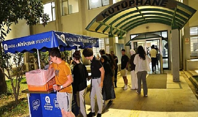 Büyükşehir’den üniversite öğrencilerine final haftası boyunca sıcak çorba ikramı