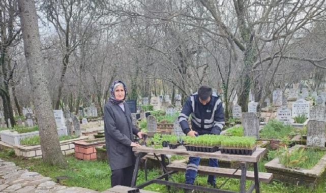 Büyükşehir’in mezarlıklarda bayram hazırlığı sürüyor