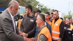 Canik’te Bayram Sevinci: Lider Sandıkçı Çalışanla Bayramlaştı