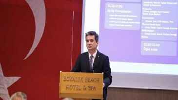 Çeşme’de turizmin geleceği ortak akılla konuşuldu