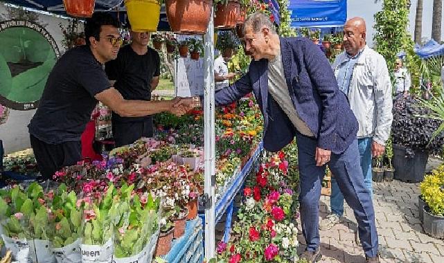 Çiçek üzere İzmir