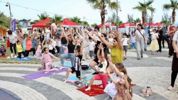 Didim’de Anneler Günü Sevgi ve Dayanışma İçinde Kutlandı