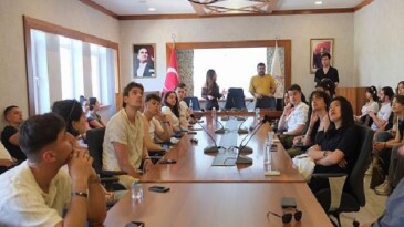 Erasmus öğrencileri Kemer Belediyesi’nde