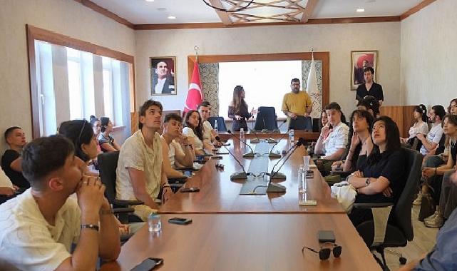 Erasmus öğrencileri Kemer Belediyesi’nde