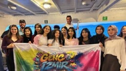 Genç İzmir gönüllüleri, Bergama Vapuru’nda buluştu