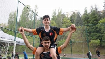 Genç Kramponların Şampiyonluk Uğraşı
