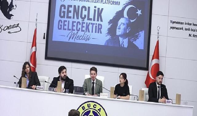 Gençler Buca’da geleceği konuştu