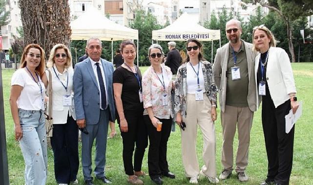 Gençliğin Görünmeyen Yarasına İzmir’den Güçlü Dokunuş: “Görünmeyeni Görmek”