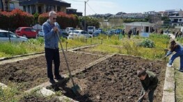Hobi Bahçeleri’nde Dönemin Birinci Mahsulleri