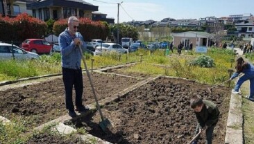 Hobi Bahçeleri’nde Dönemin Birinci Mahsulleri