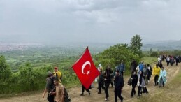 İnegöl’de Tabiat Severler 19 Mayıs Ve Gençlik Haftası İçin Yürüdü
