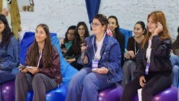 İzmirli gençlere dünyadan iklim takviyesi