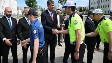 Kartepe Kent Meydanı’da Bayram Rahmeti
