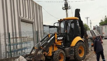 Kartepe’de Bayram Öncesi Ağır Paklık Mesaisi