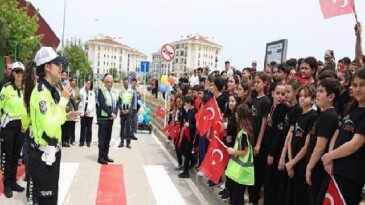 Kızılcıklı Mahallesi’nde Trafik Eğitim Sokağı açıldı