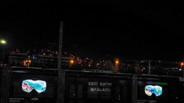 Kocaeli’de tramvaylar su altı dünyasına dönüştü