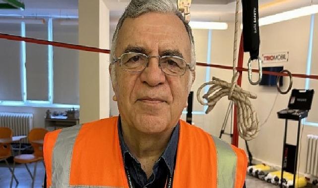 Kurban kesitini kesinlikle işi bilen kasaplar yapmalı!