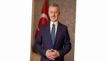 Lider Büyükakın’dan Anneler Günü iletisi