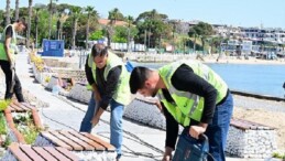 Lider Çerçioğlu Altınkum’u Rengarenk Çiçekler ile Süslüyor