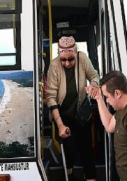Lider Topaloğlu engellilerle bir ortaya geldi