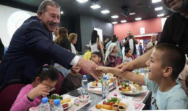 Lider Topuz Özel Bireylerle Milas Belediyesi Tarafından Düzenlenen Kahvaltıda Buluştu