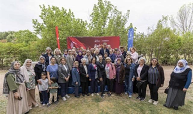 Lider Tugay şehit anneleriyle bir ortaya geldi