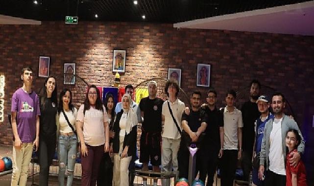 Maltepeli gençler bowling turnuvasıyla eğlendi