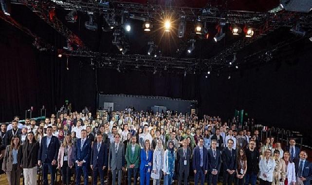 Memorial Talks-3 Genç Doktorlara İlham Veren Bir Sıhhat Doruğuna Dönüştü