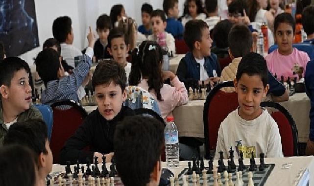 Minik Satranççılar Şah Mat Seyahatinde Buluştu