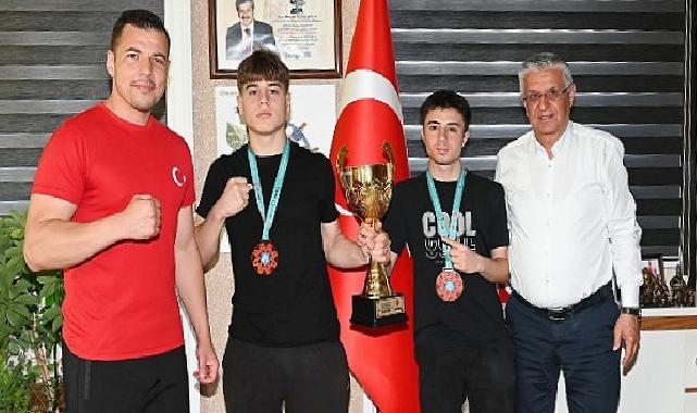Muvaffakiyetlerini Lider Topaloğlu ile paylaştılar
