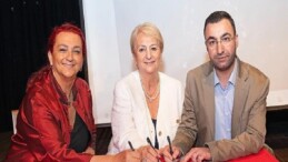 Nar Kızlar Yola Çıktı