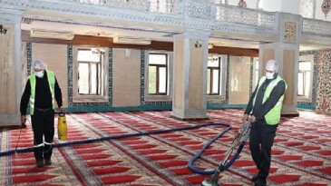 Nilüfer’in ibadethanelerinde bahar paklığı
