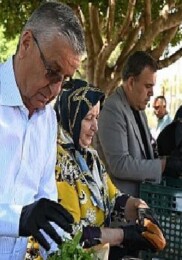 Öğrencilere deneme sınavı sonrası mangal partisi