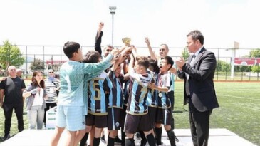 Osmangazi’de Çocuk Olimpiyatları Nefes Kesen Yarışlara Sahne Oldu