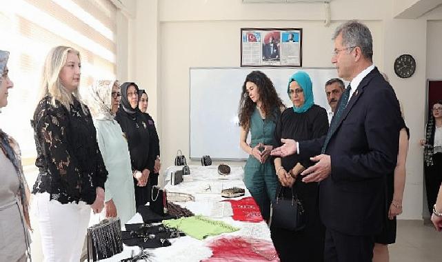 OSMEK Kursiyerlerinin Yapıtları Hüdavendigar’da Sergilendi