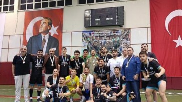 Pes etmediler şampiyon oldular!