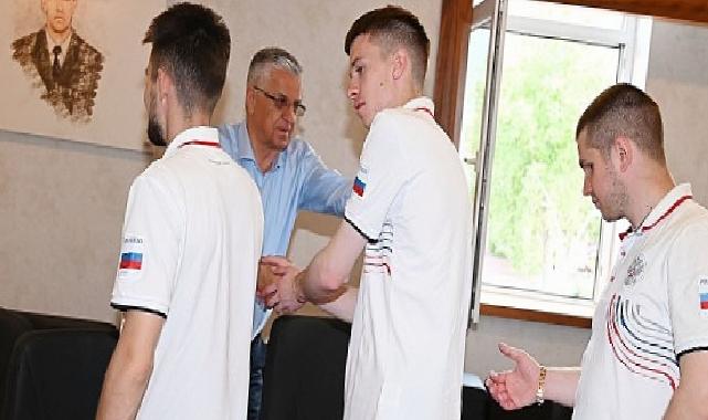 Rusya Görme Engelliler Futbol Ulusal Grubu Kemer Belediyesi’nde