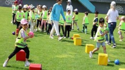 Spor Şenlikleri’nde sıra minik öğrencilerin