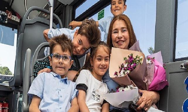 Zerrin Kaptan’a dördüzlerinden sürpriz