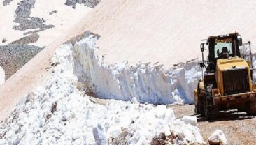 Antalya’da Haziran ayında karla çaba çalışması