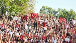 Antalyalılar Dünya Kupası heyecanı için Olbia Kent Meydanı’nda buluştu