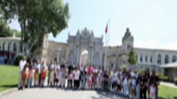 Babalar Günü’ne Özel Dolmabahçe Gezisi ve Kürek Aktifliği Düzenlendi