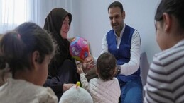 Bağcılar Belediyesi işçisi olan gözetici baba Seydullah Yuyucu, yüzlerce aileye ilham oldu
