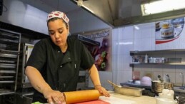 Bornova’da Mutfak Atölyeleri renkli tanımlarla sürüyor